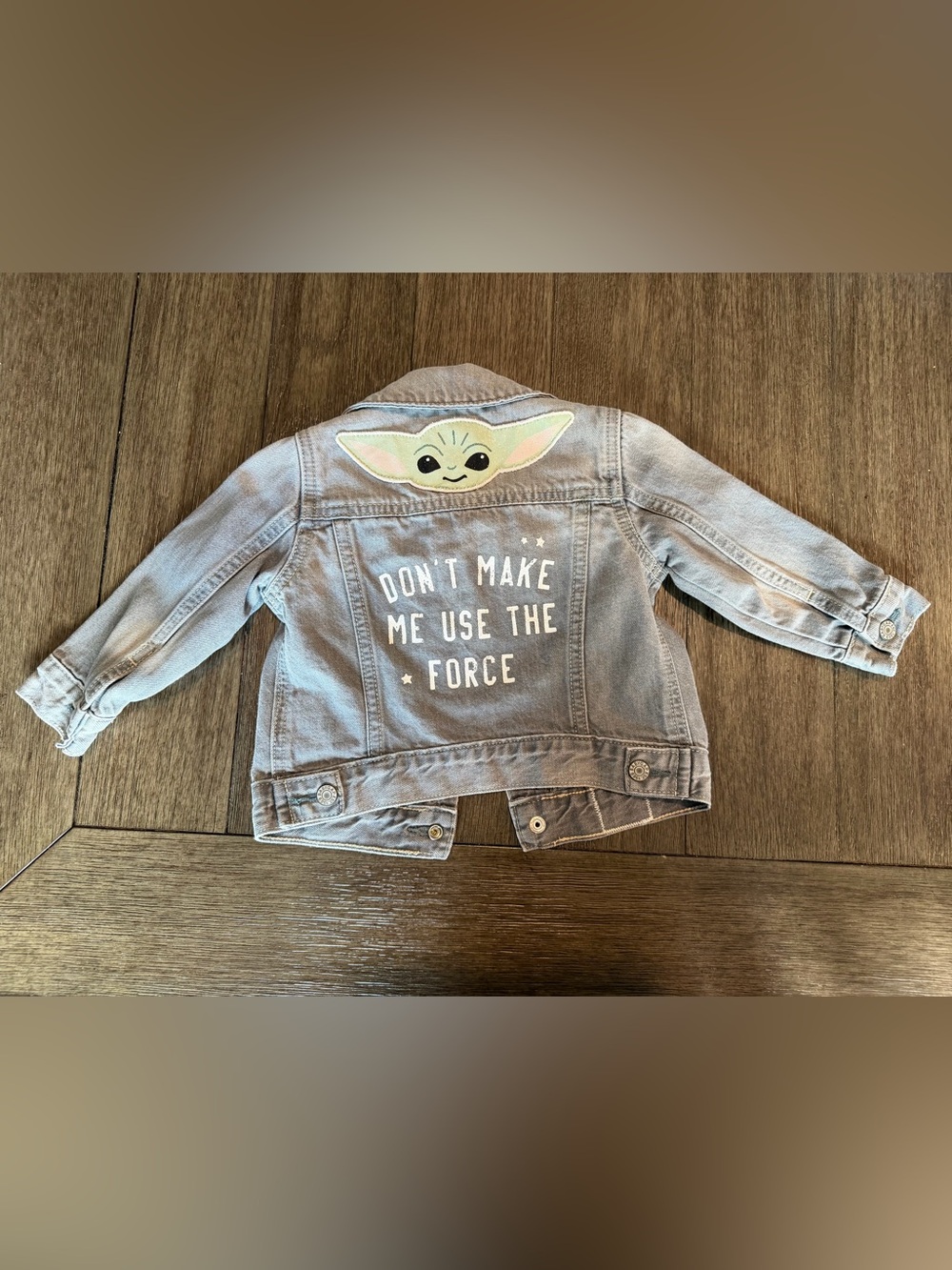 GAP Light Gray Denim Jacket with Baby Yoda Grogu Patch Size 12-18 months